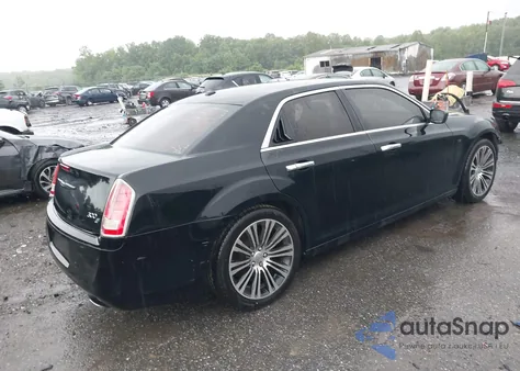 2014 Chrysler 300 300S z USA, uszkodzony, nr VIN 2C3CCABG5EH145336